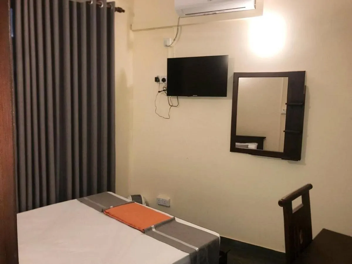 Udf City Hotel Kandy 3*,